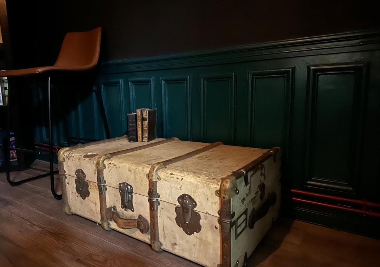 Le Peaky Blinders - Kreativehome Ruan Exterior foto